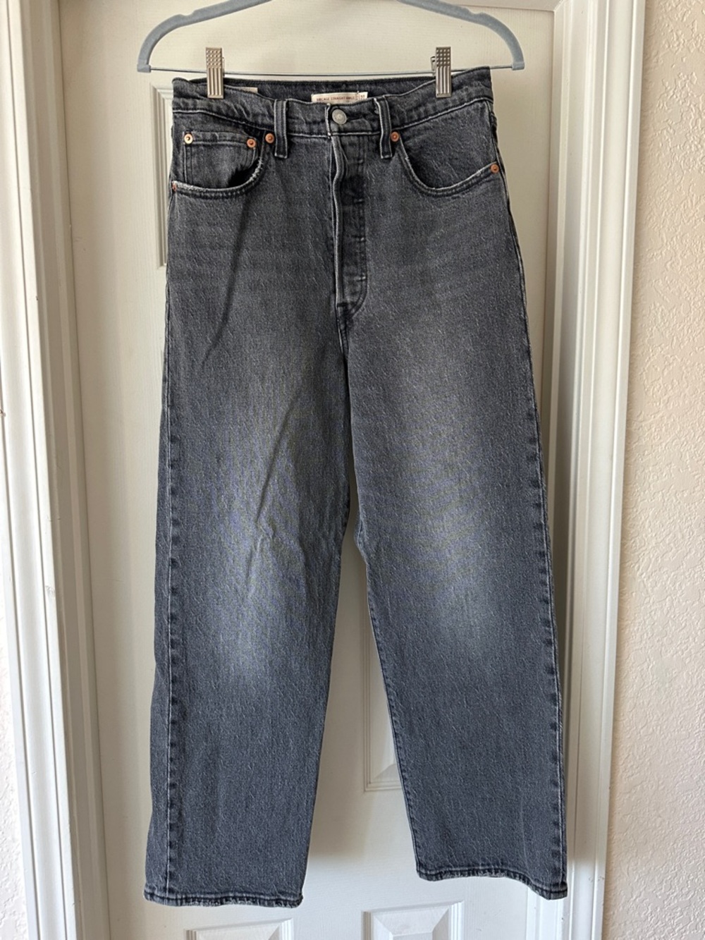 Levi’s Ribcage Straight Ankle Jeans